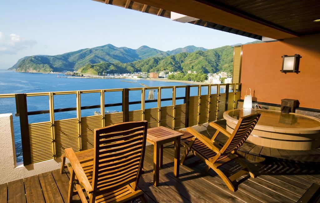 Shin Kaikatei Izumi Hotel Izu  Exterior photo
