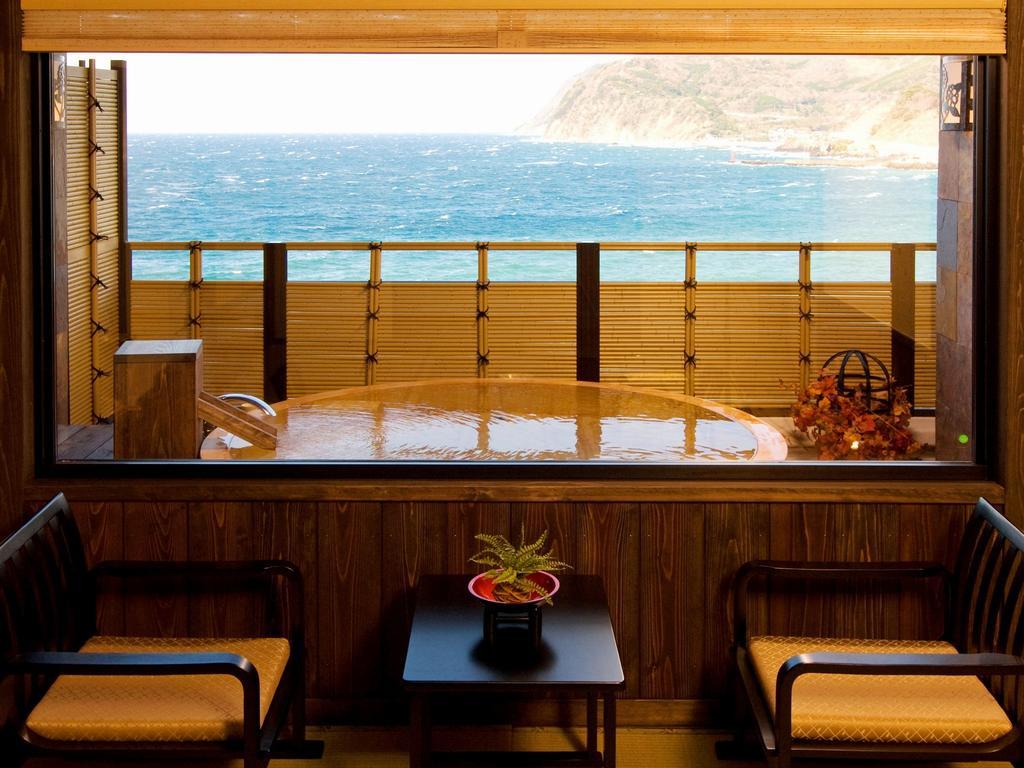 Shin Kaikatei Izumi Hotel Izu  Exterior photo