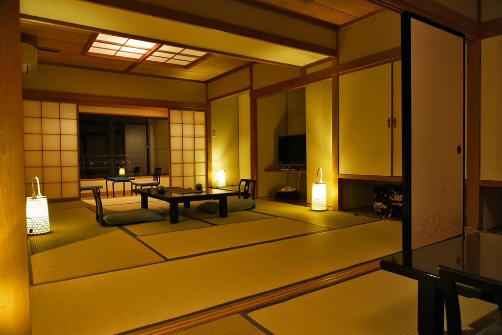 Shin Kaikatei Izumi Hotel Izu  Exterior photo